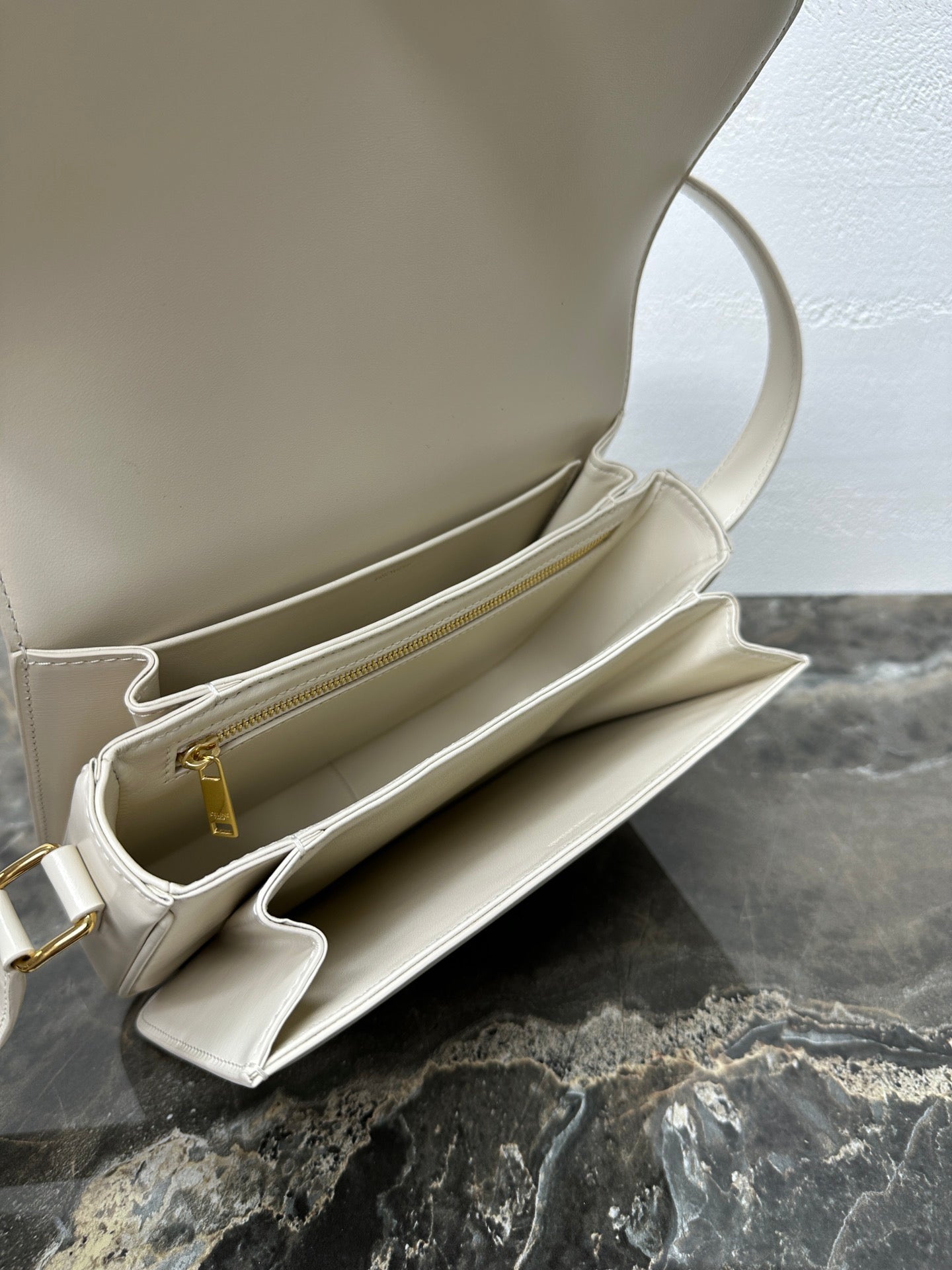 BAG-CELINE-W-NEW-1976