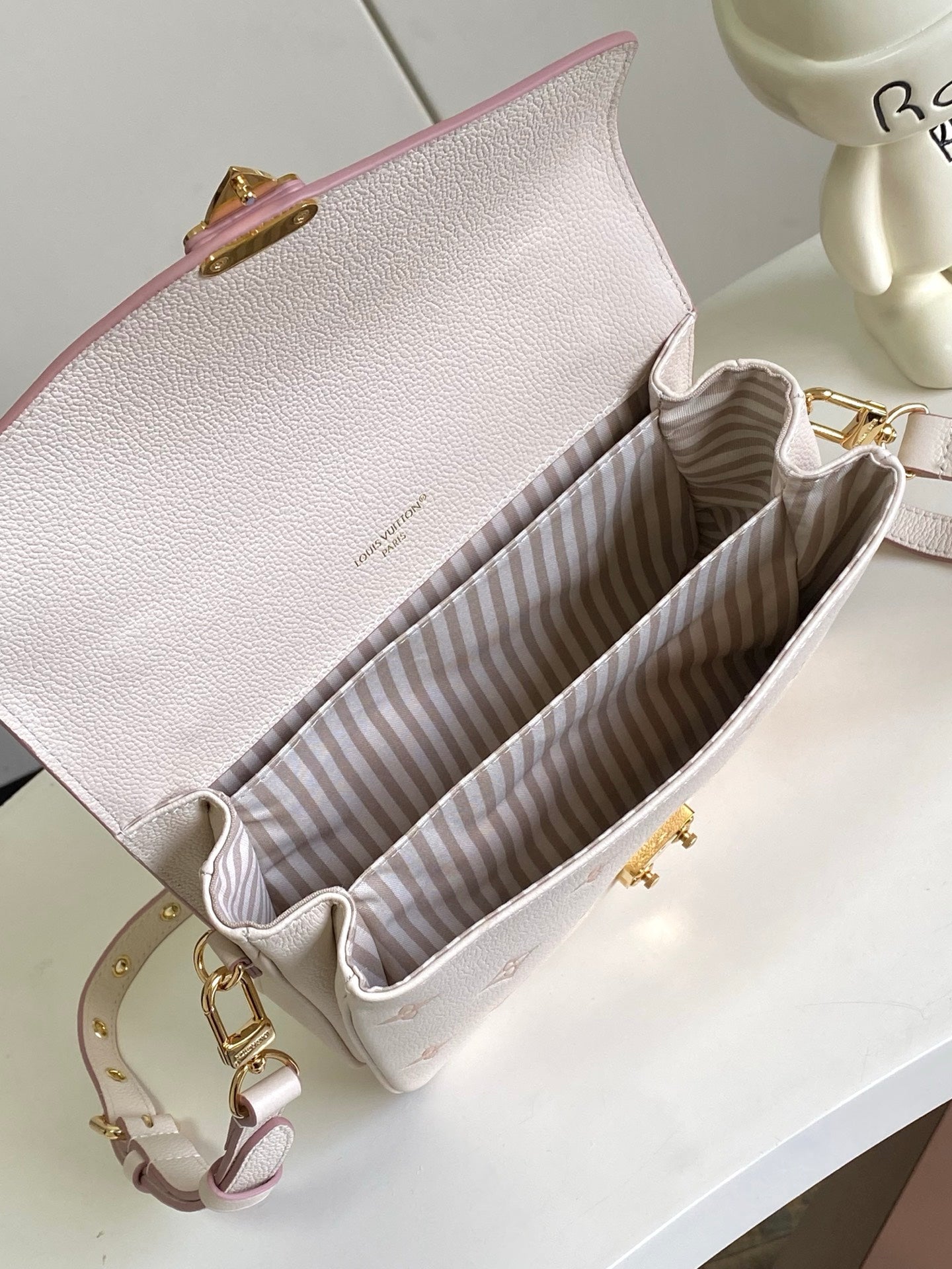 BAG-LV-W-NEW-742