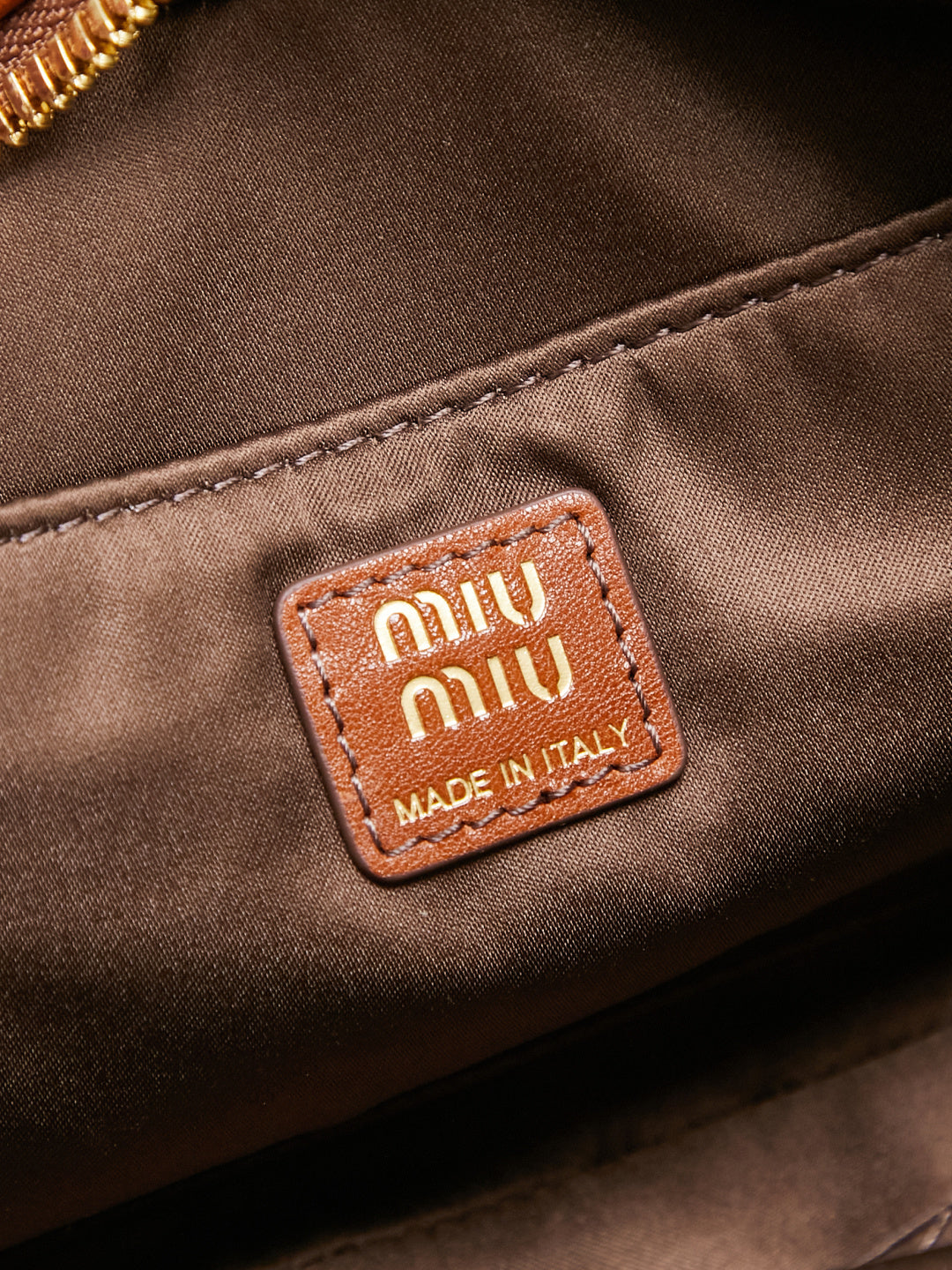 BAG-MIUMIU-LY-107