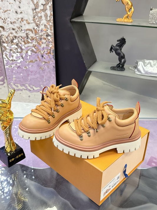 SHOES-LV-LY-561