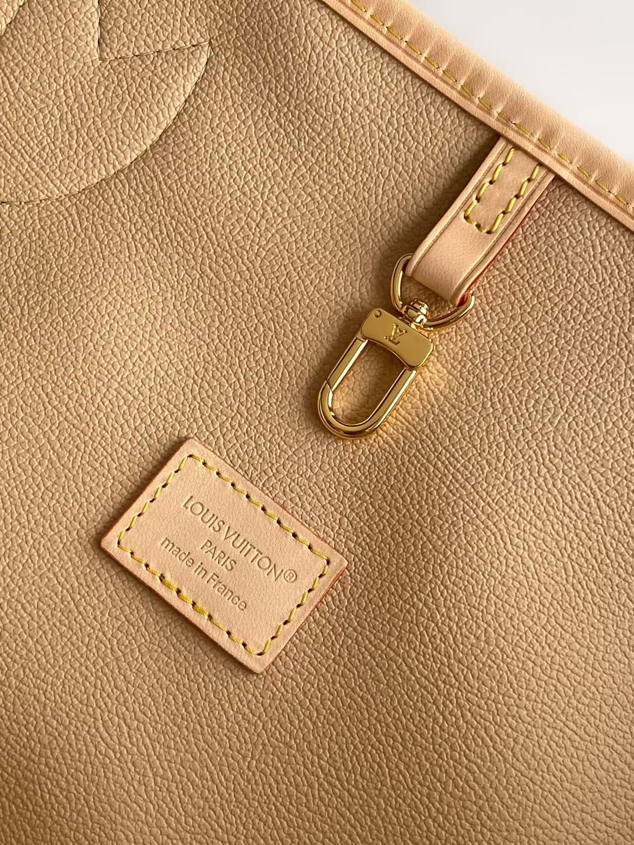 BAG-MIUMIU-LY-001