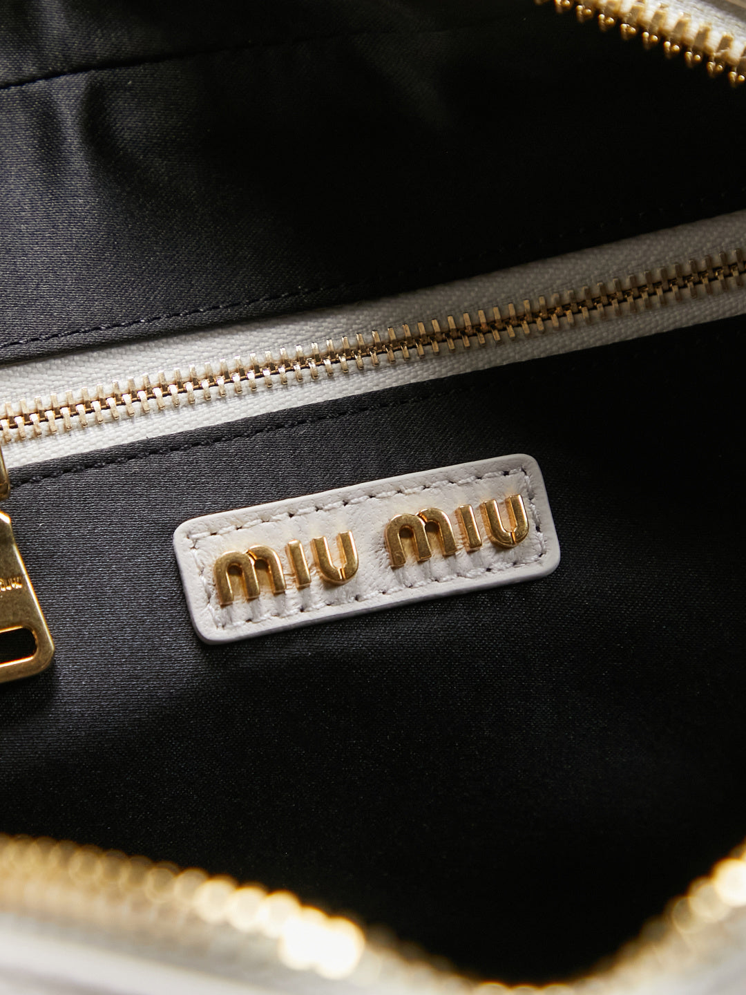BAG-MIUMIU-LY-104