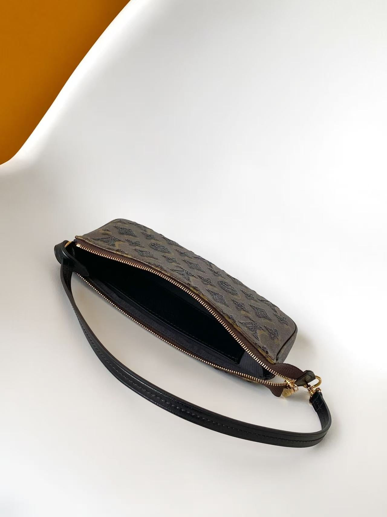 BAG-LV-W-NEW-170