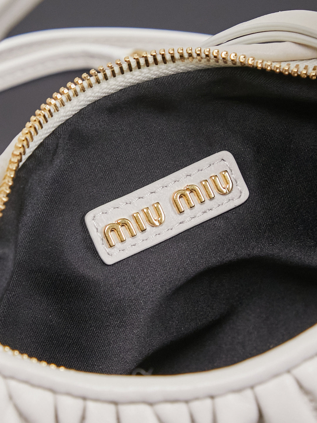 BAG-MIUMIU-LY-023