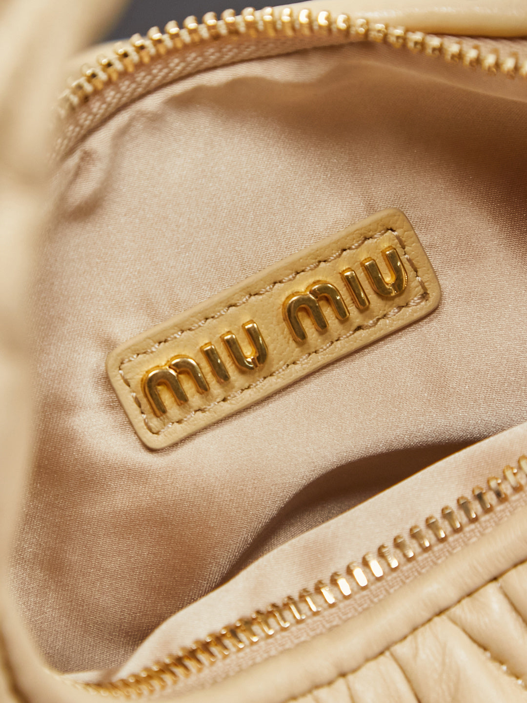 BAG-MIUMIU-LY-038