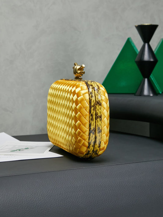 BAG-MIUMIU-LY-377