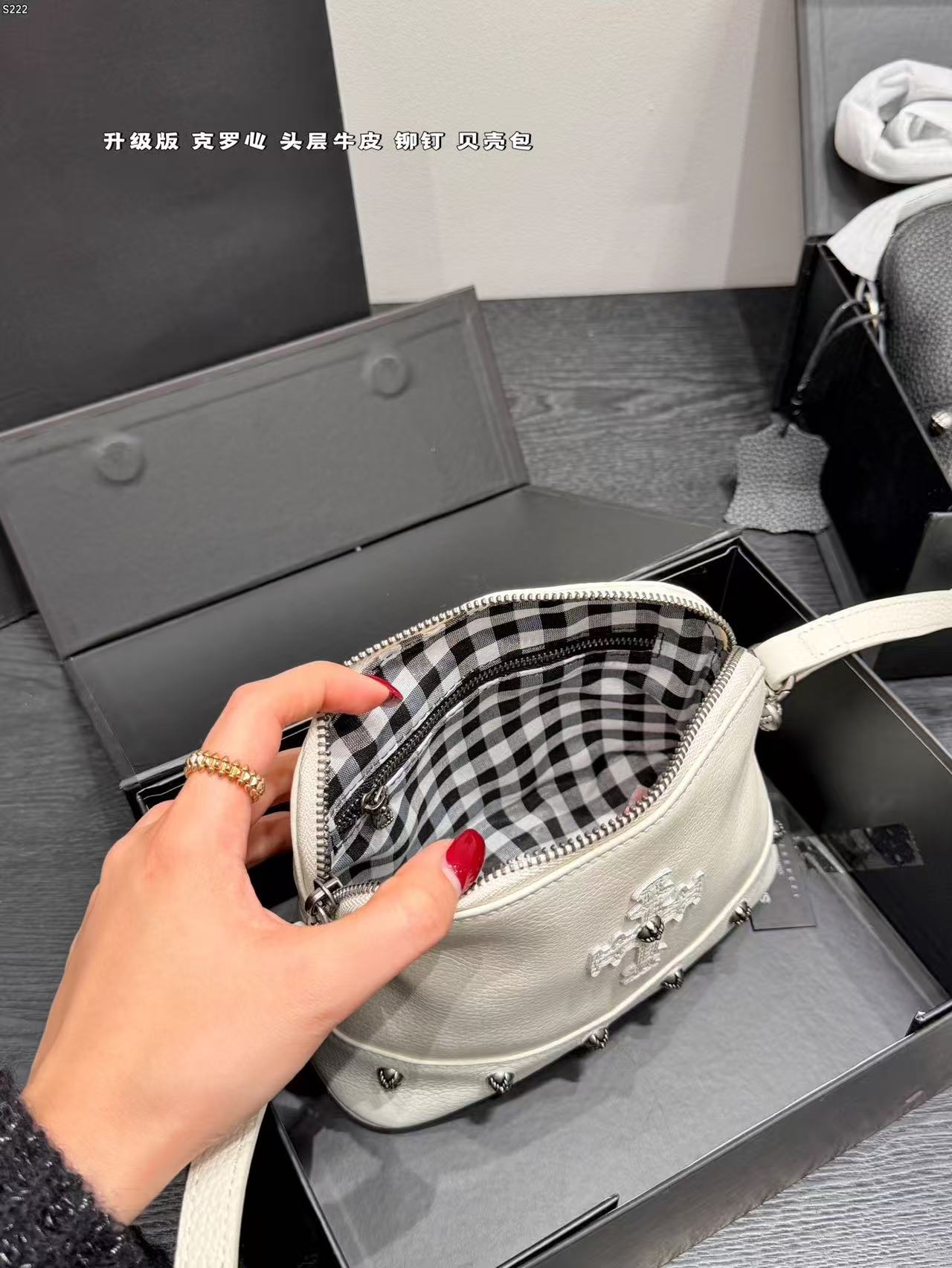 BAG-CH-WM-016