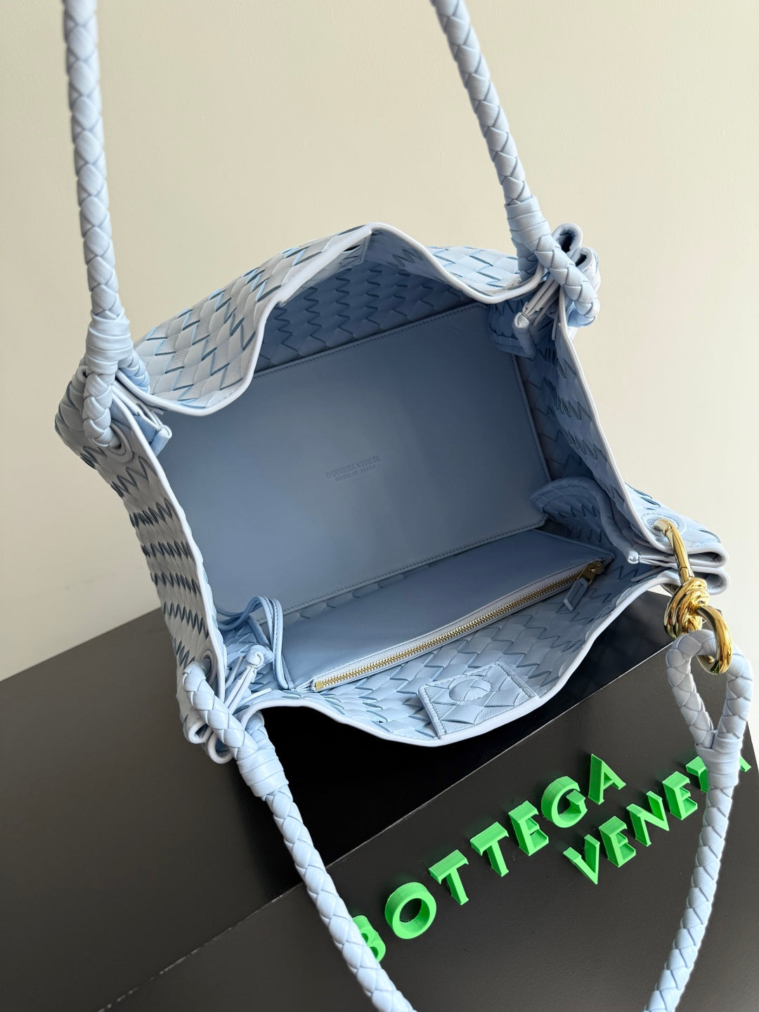 BAG-BV-W-084