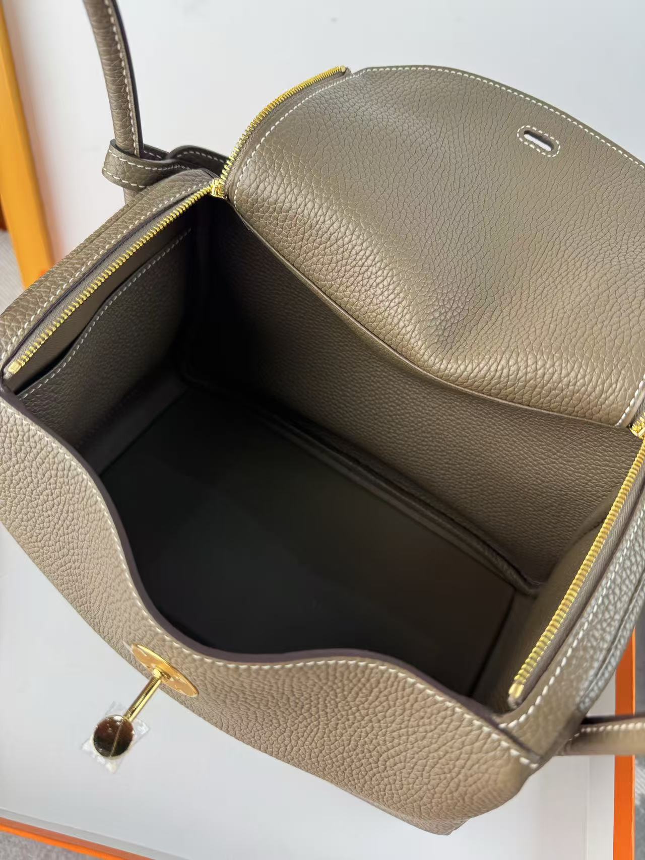 BAG-HMS-W-044