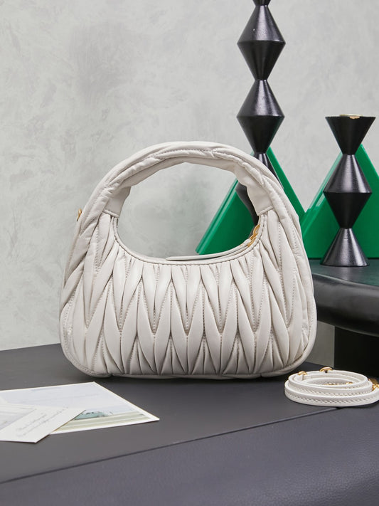 BAG-MIUMIU-LY-023