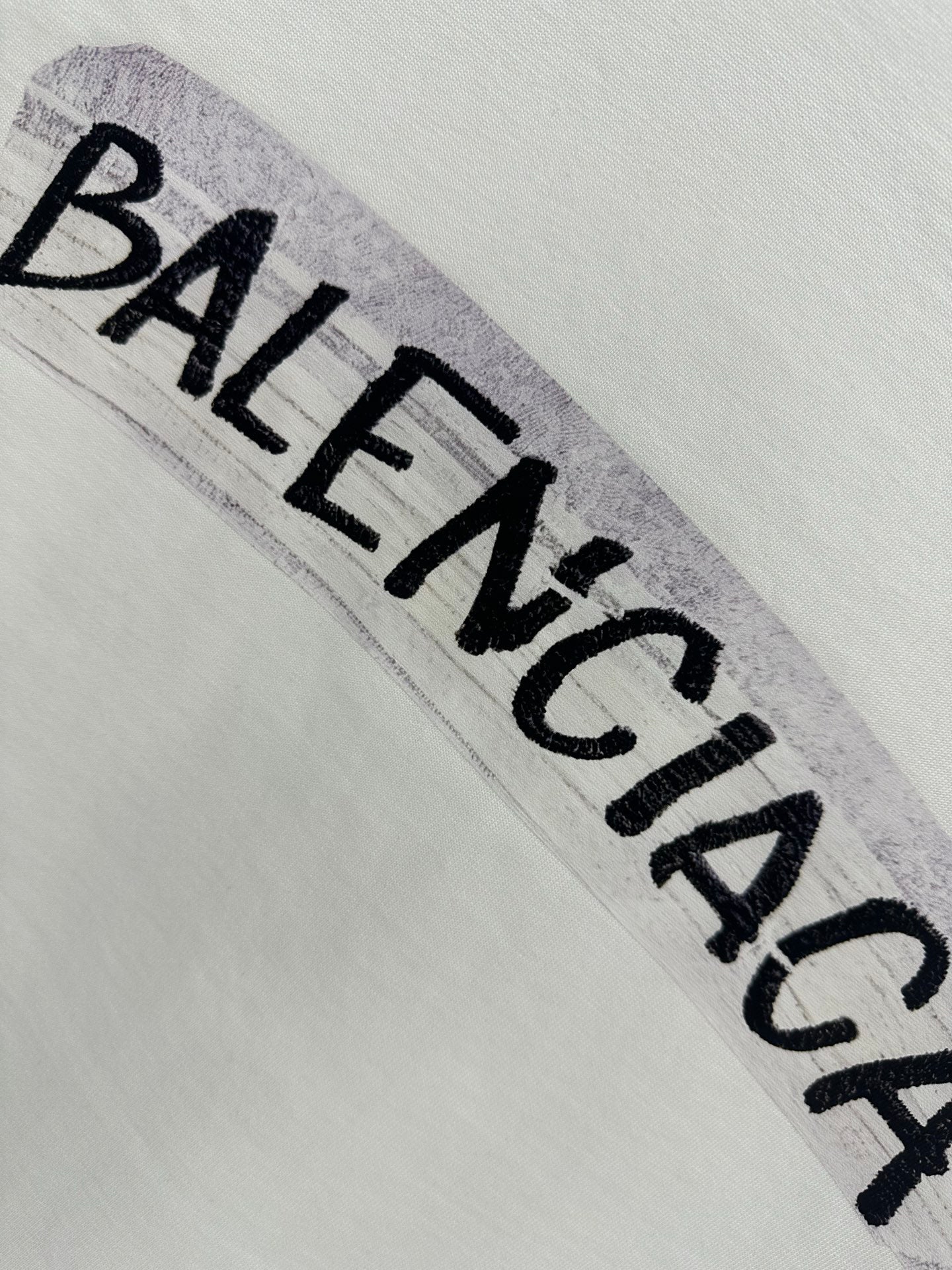 TS-Balenciaga-new-004