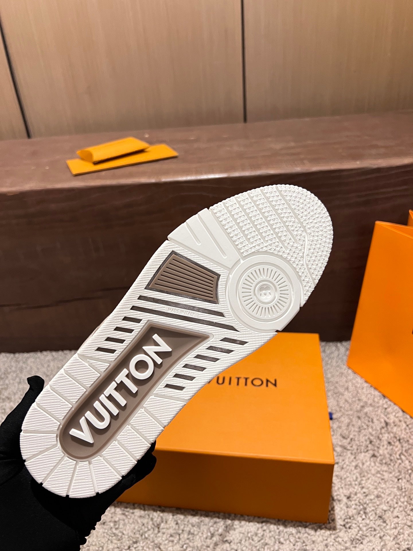 SHOES-LV-LY-280