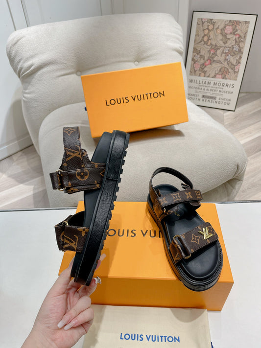 SHOES-LV-LY-018