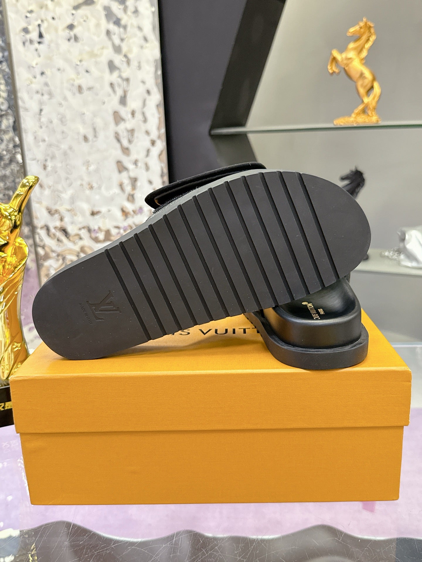 SHOES-LV-LY-599