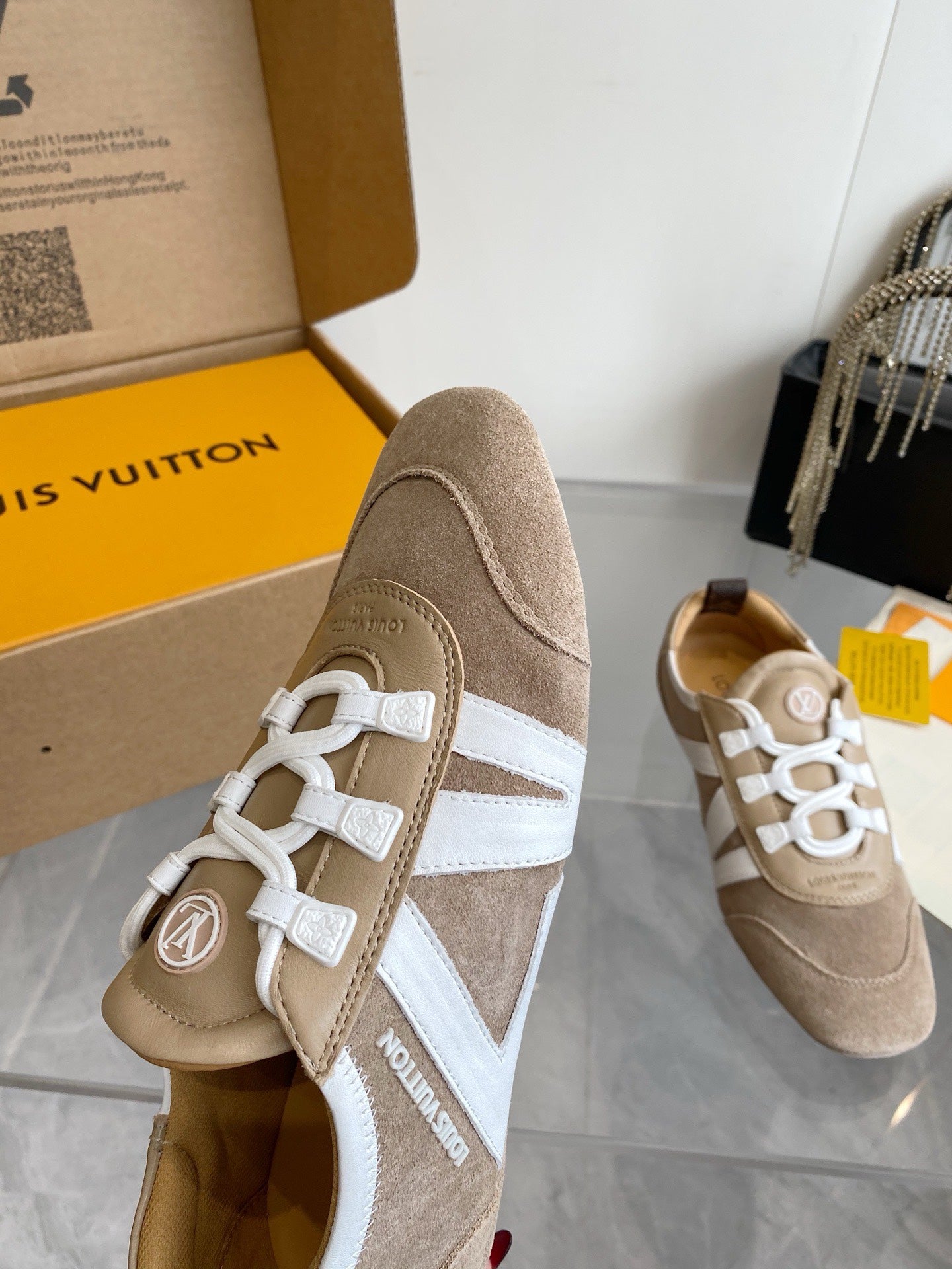 SHOES-LV-LY-037