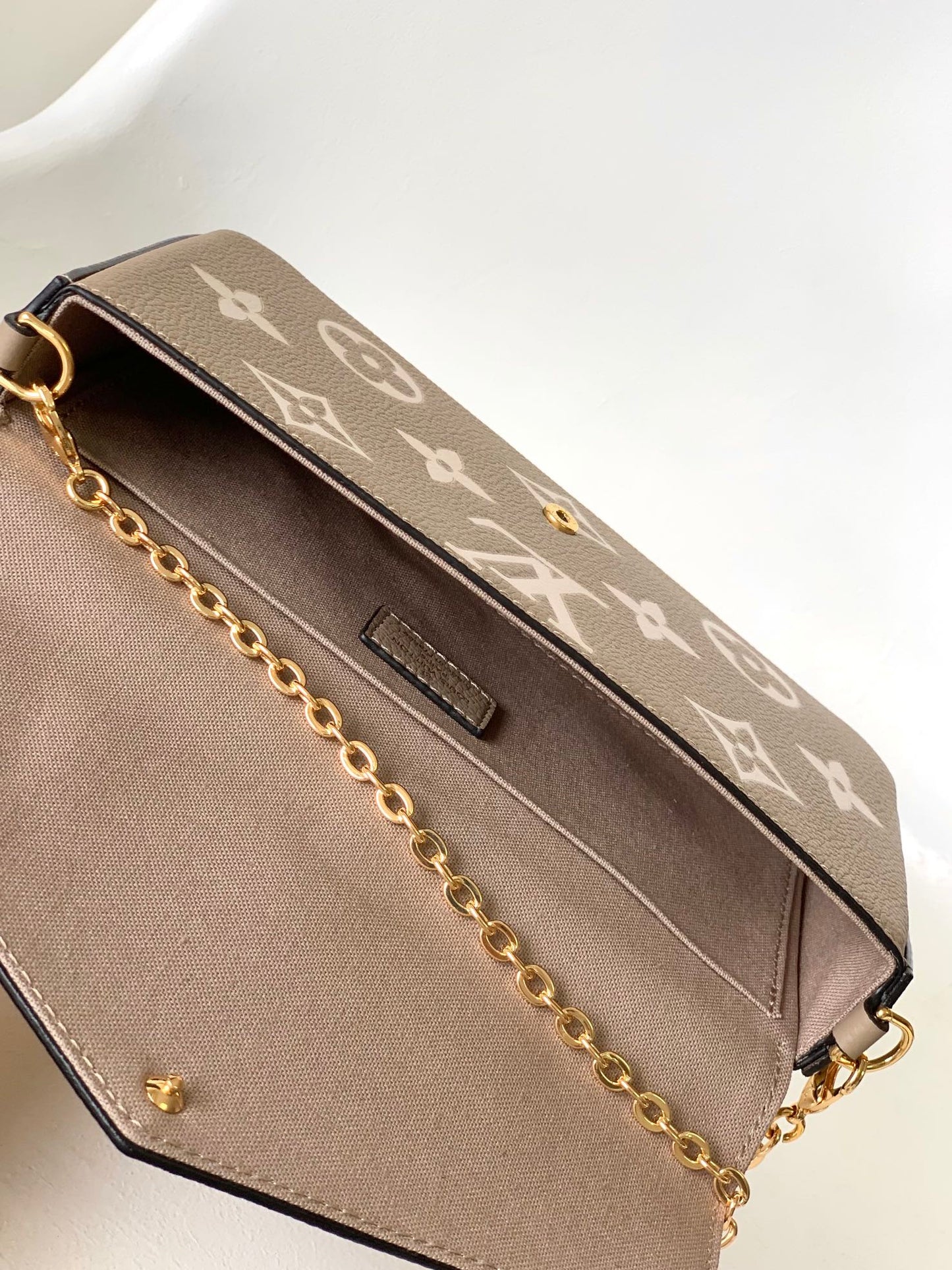 BAG-LV-W-NEW-1495