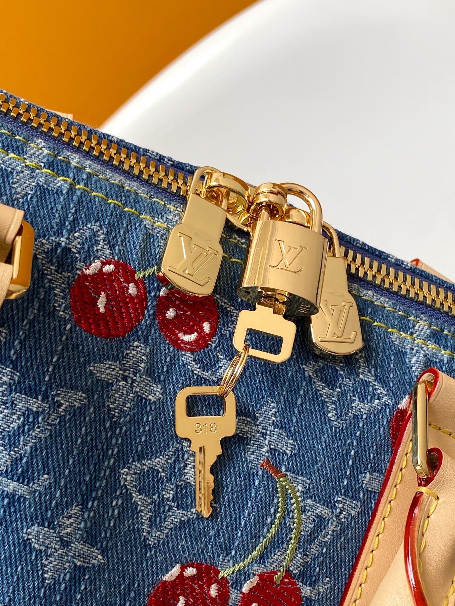 BAG-LV-W-NEW-1093