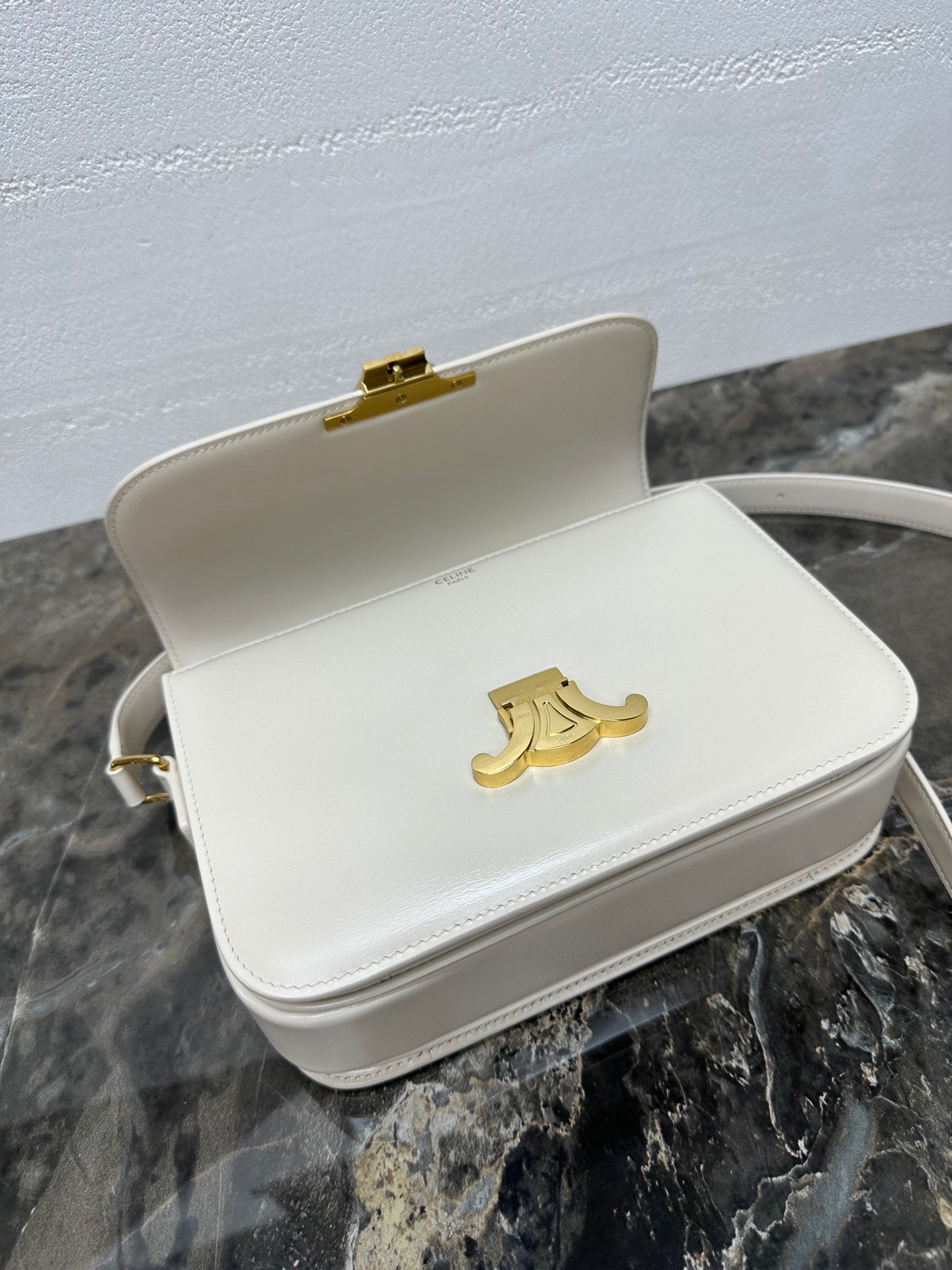 BAG-CELINE-W-NEW-1976
