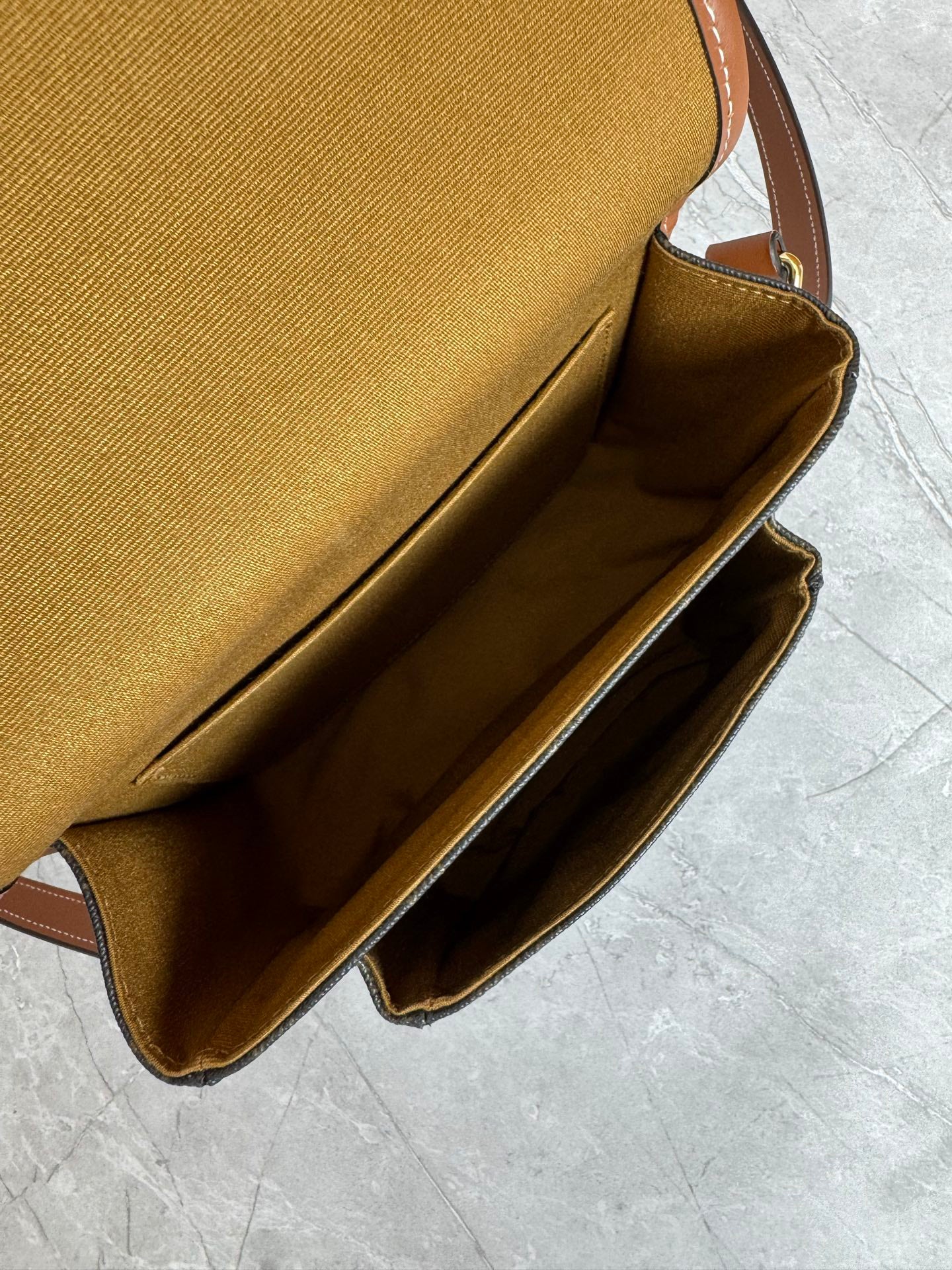 BAG-CELINE-W-NEW-077
