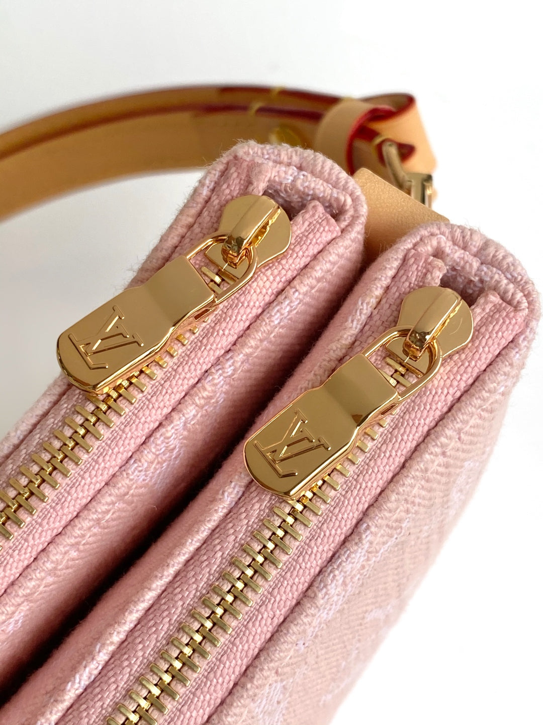 BAG-LV-W-NEW-615