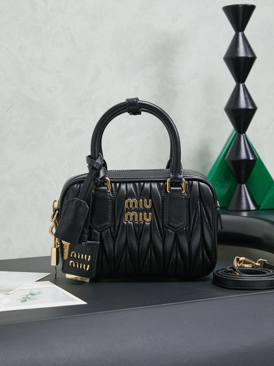 BAG-MIUMIU-LY-009