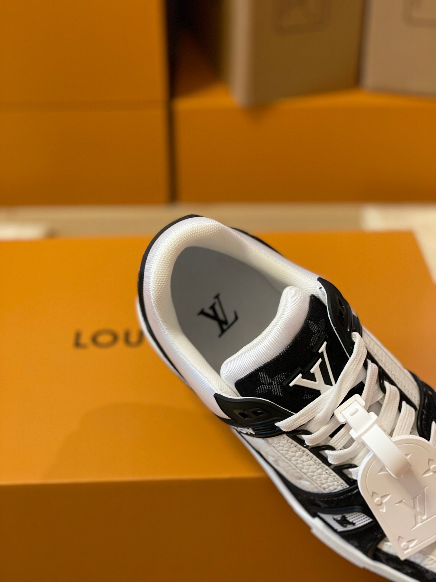 SHOES-LV-LY-195