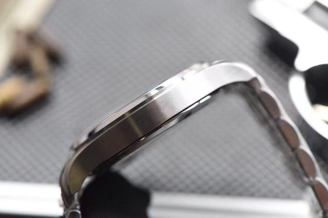 WATCH-WG-W-006