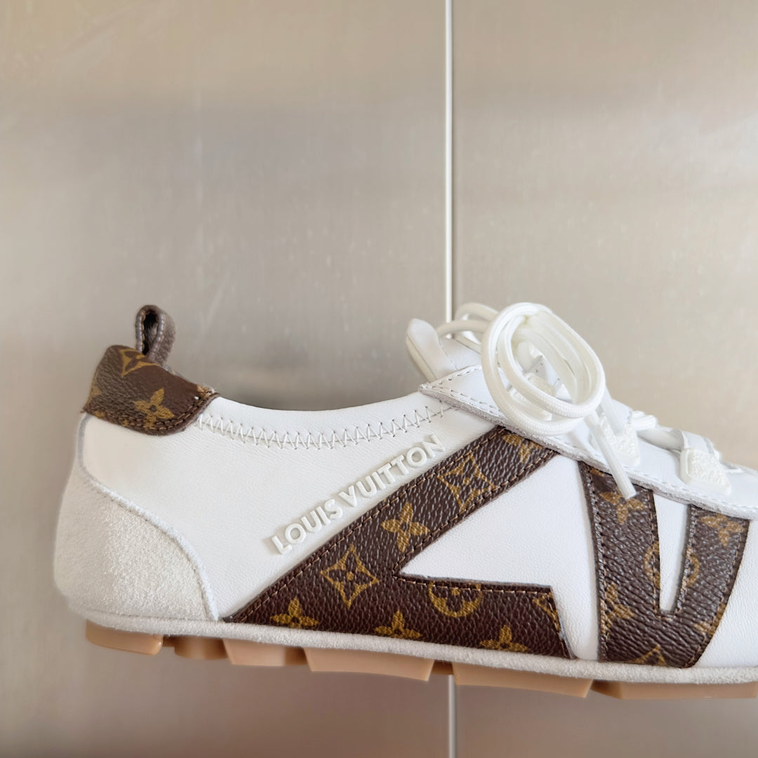 SHOES-LV-LY-300