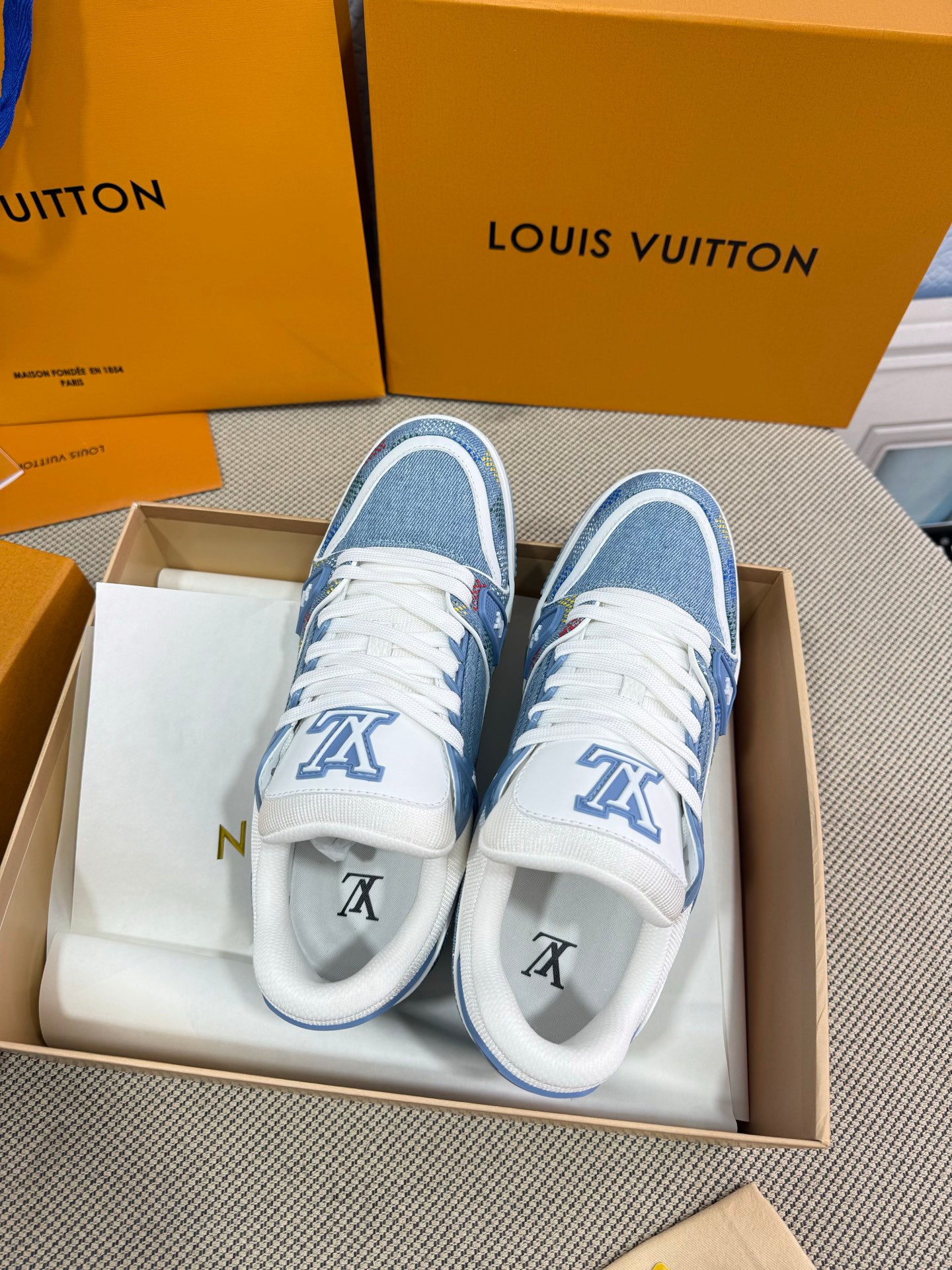SHOES-LV-LY-359