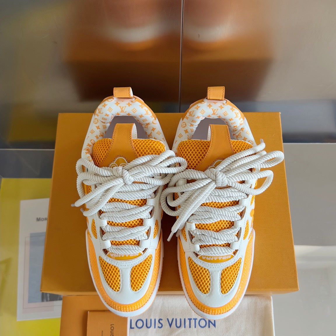 SHOES-LV-LY-394
