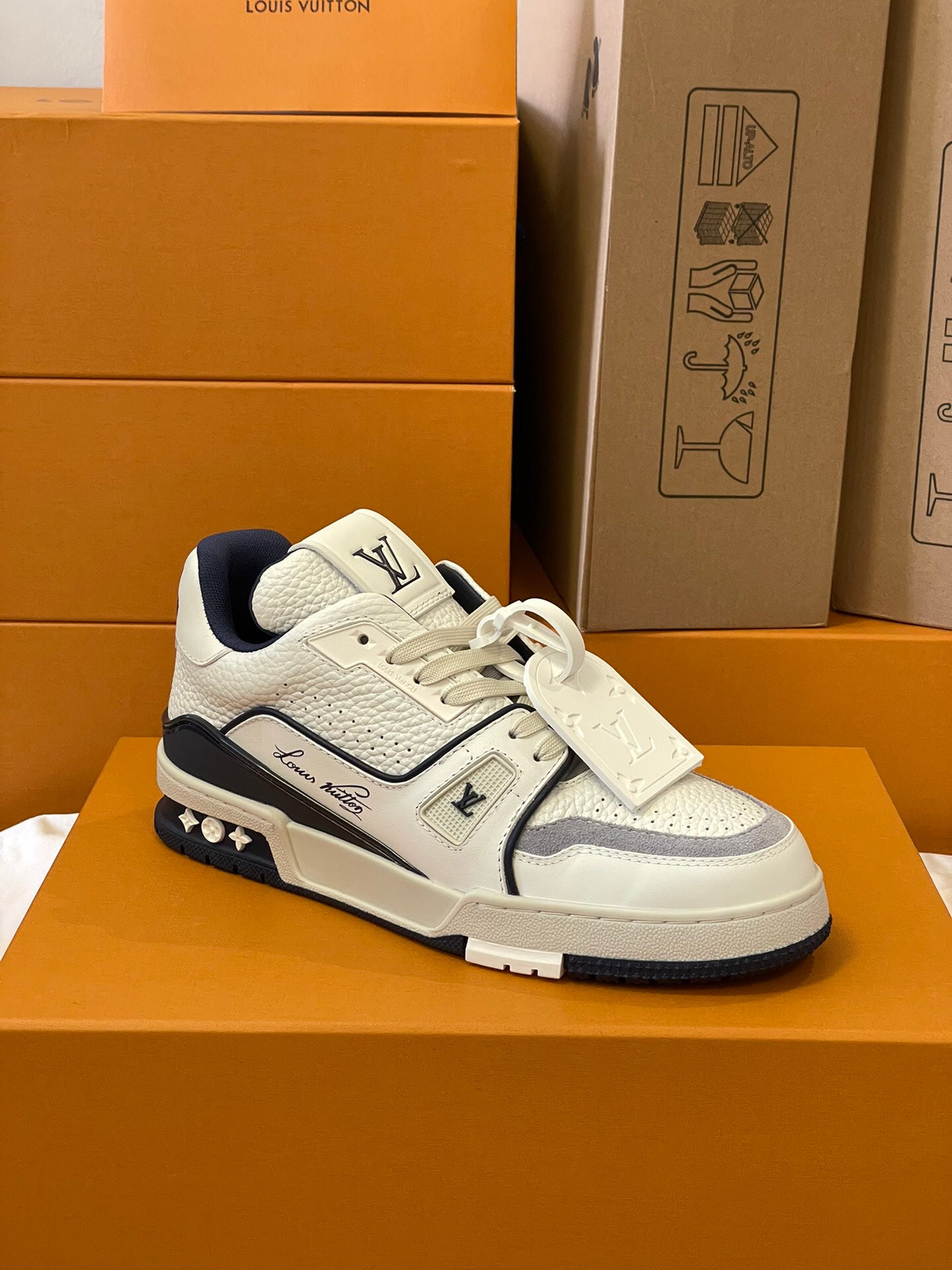 SHOES-LV-LY-196