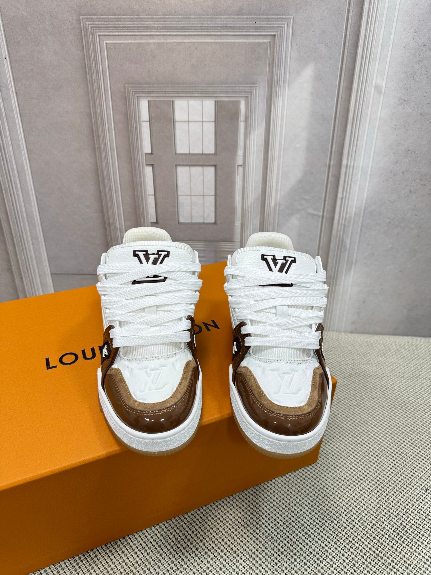 SHOES-LV-LY-200