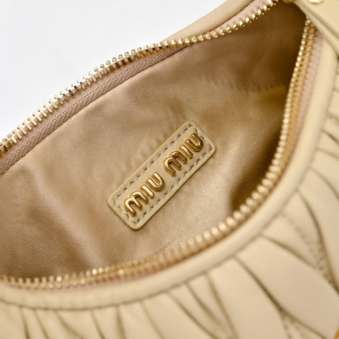 BAG-MIUMIU-LY-326