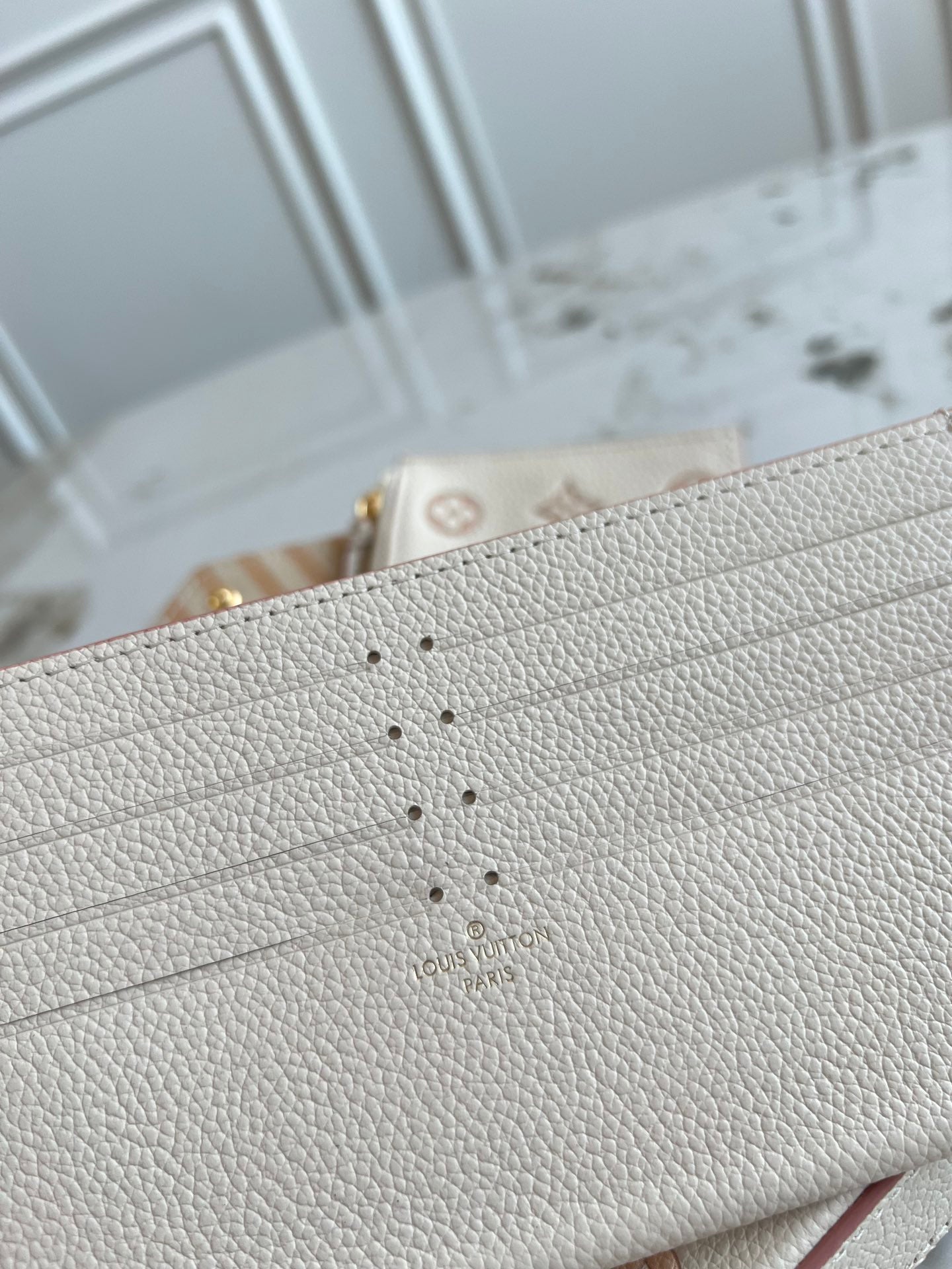 BAG-LV-W-NEW-580