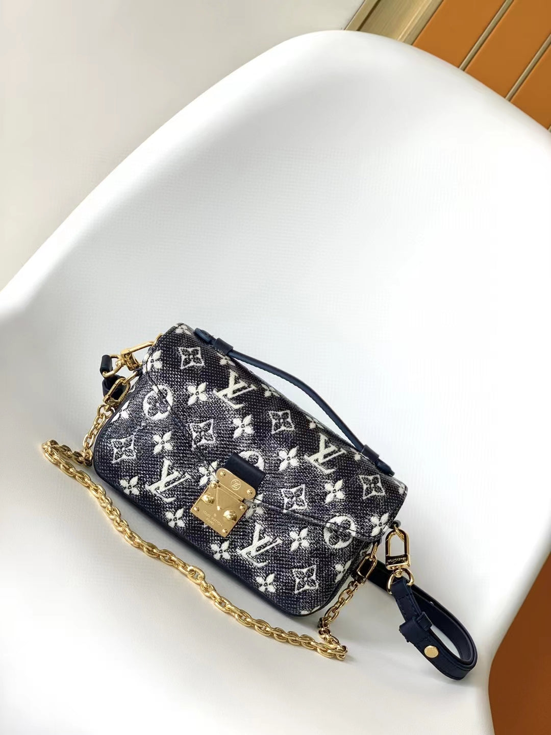 BAG-LV-W-NEW-1323