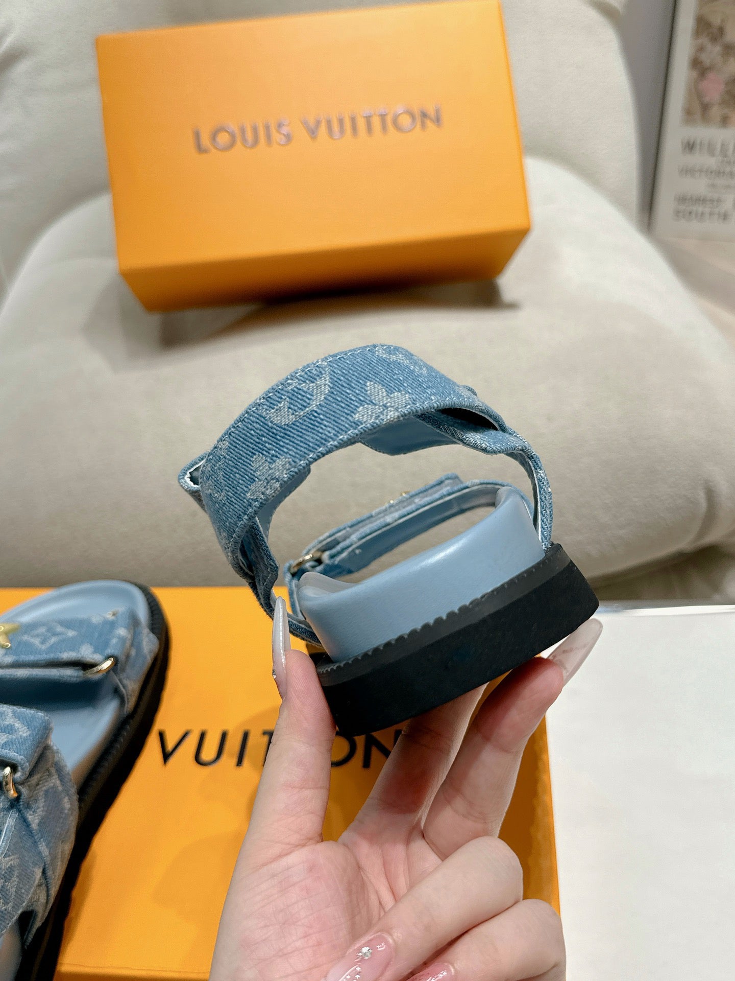 SHOES-LV-LY-183