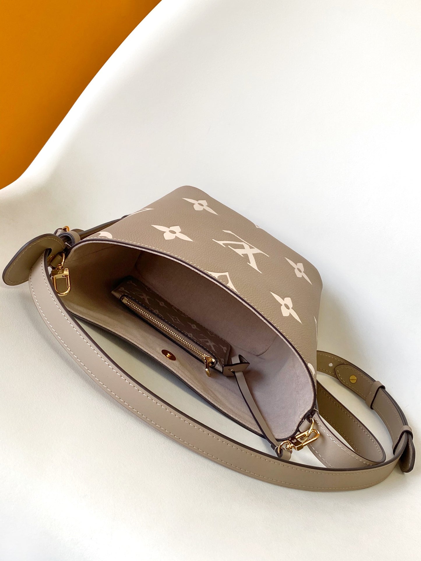 BAG-LV-W-NEW-532