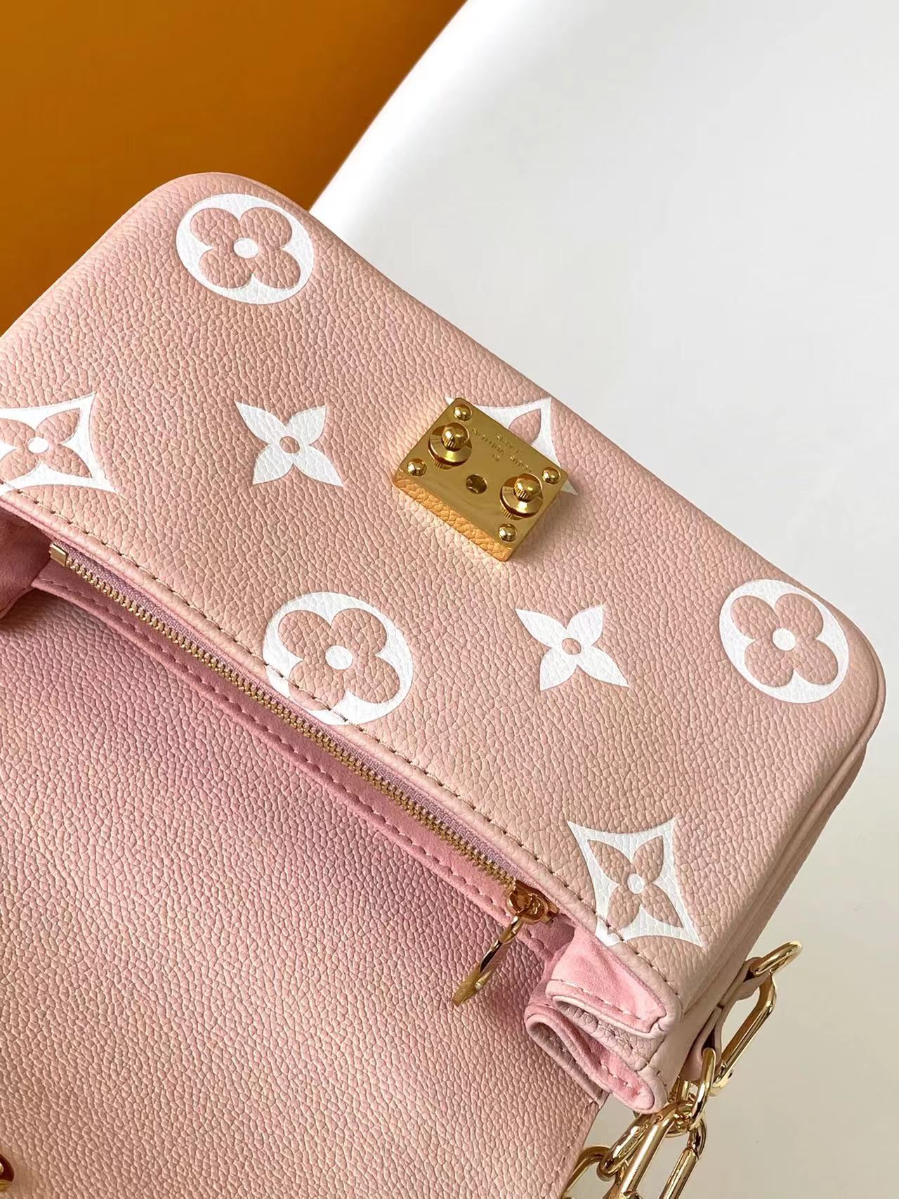 BAG-LV-W-NEW-592