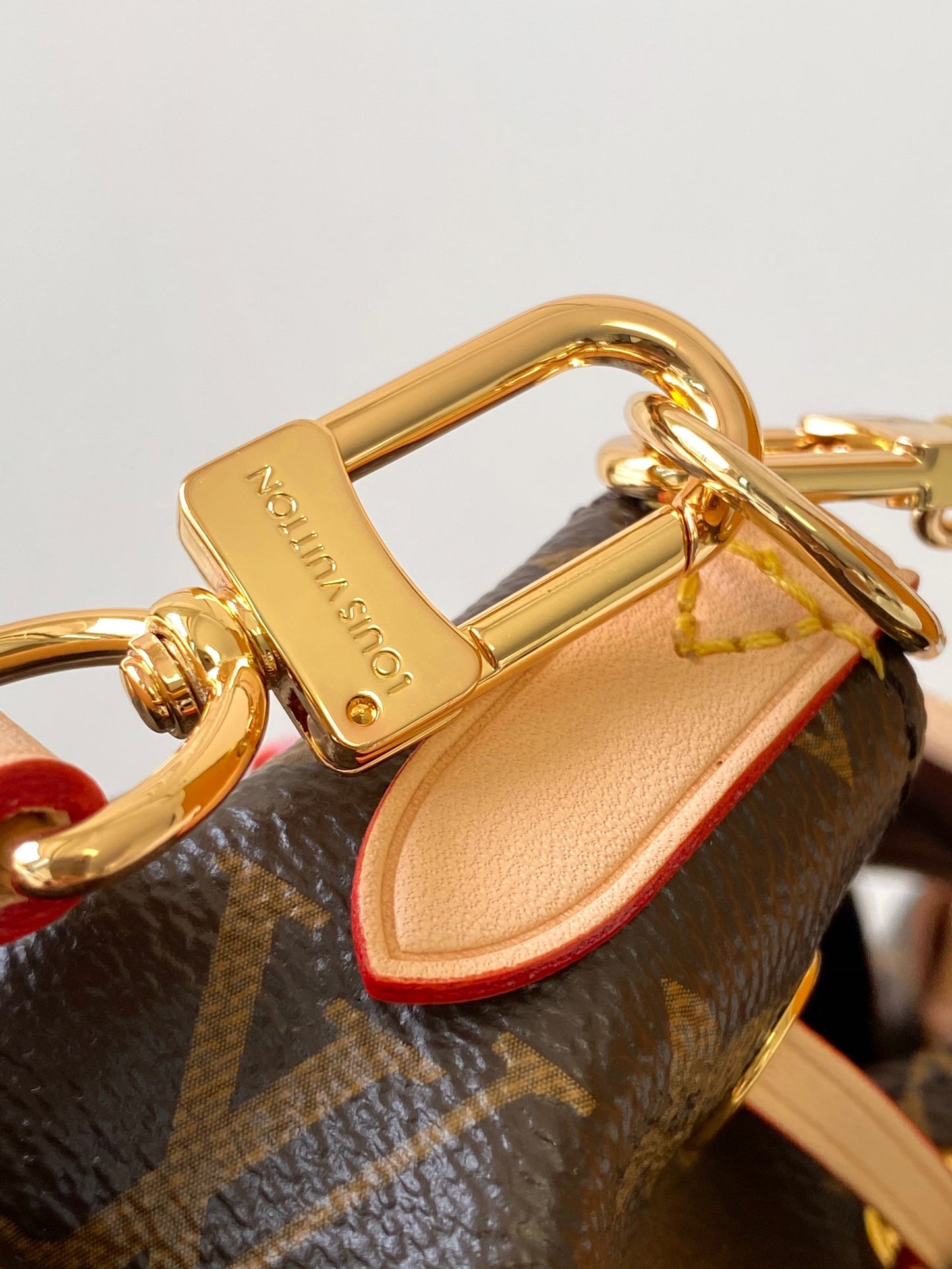 BAG-LV-W-NEW-1102