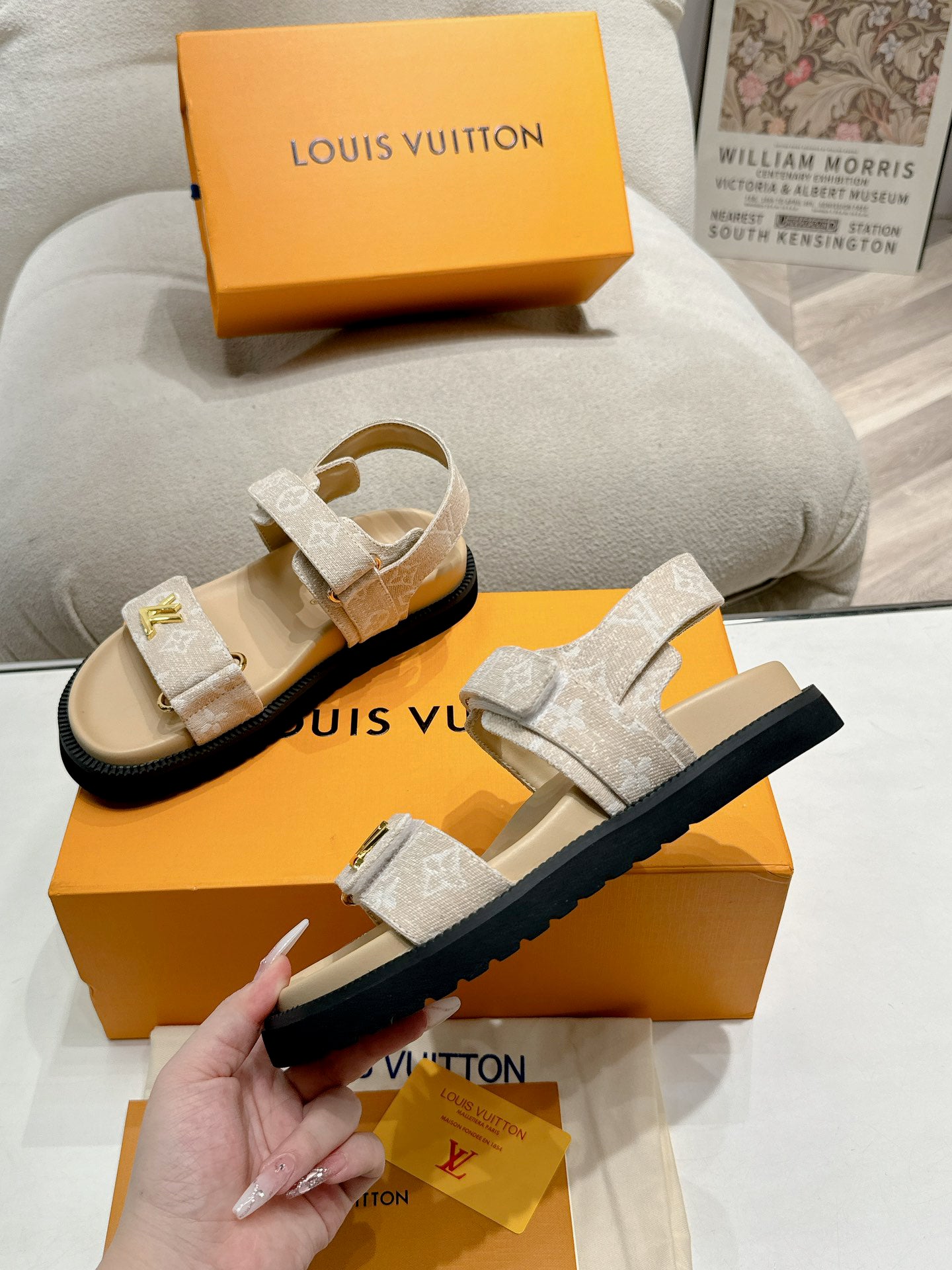 SHOES-LV-LY-027