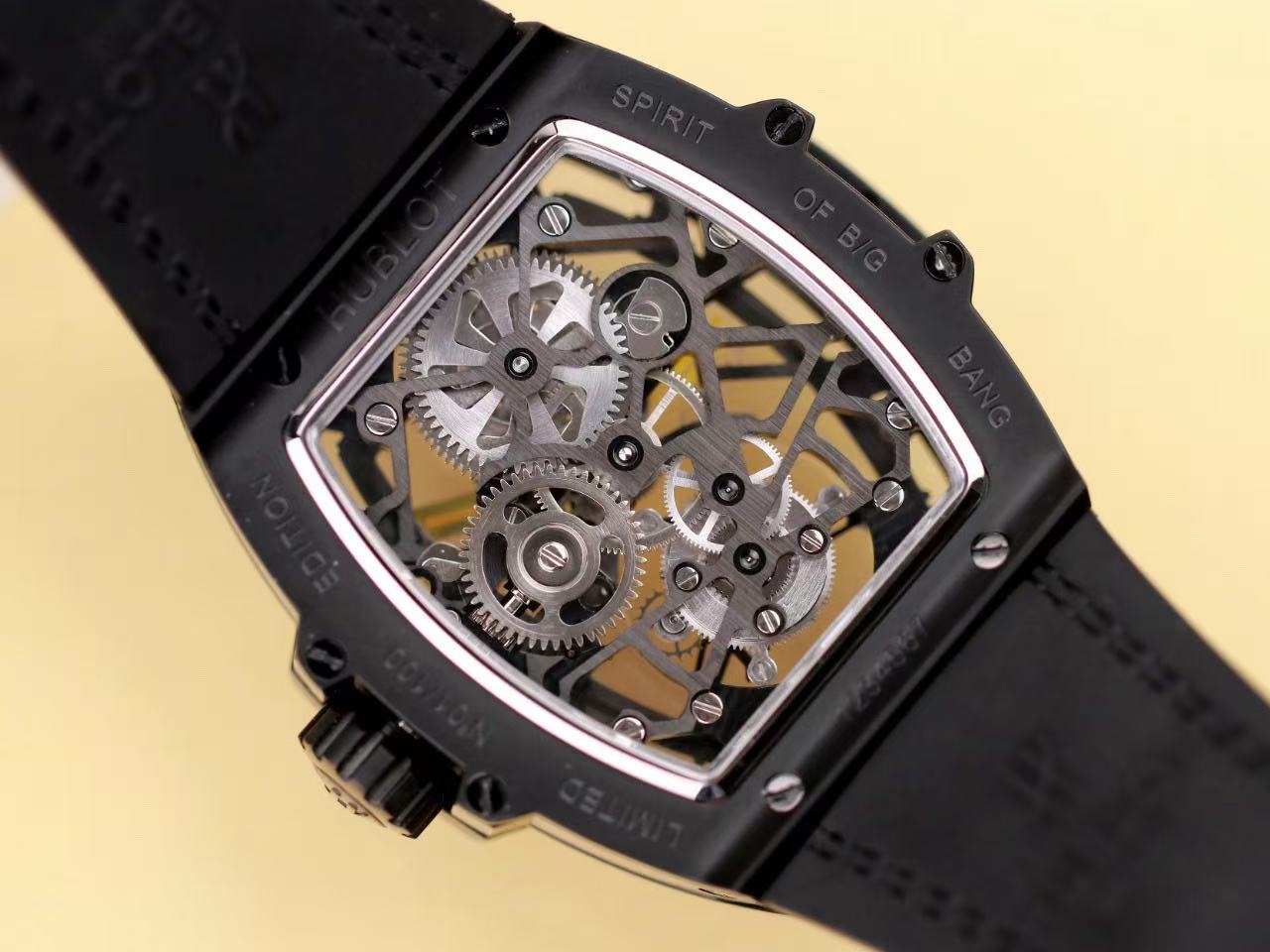 WATCH-HB-W-011