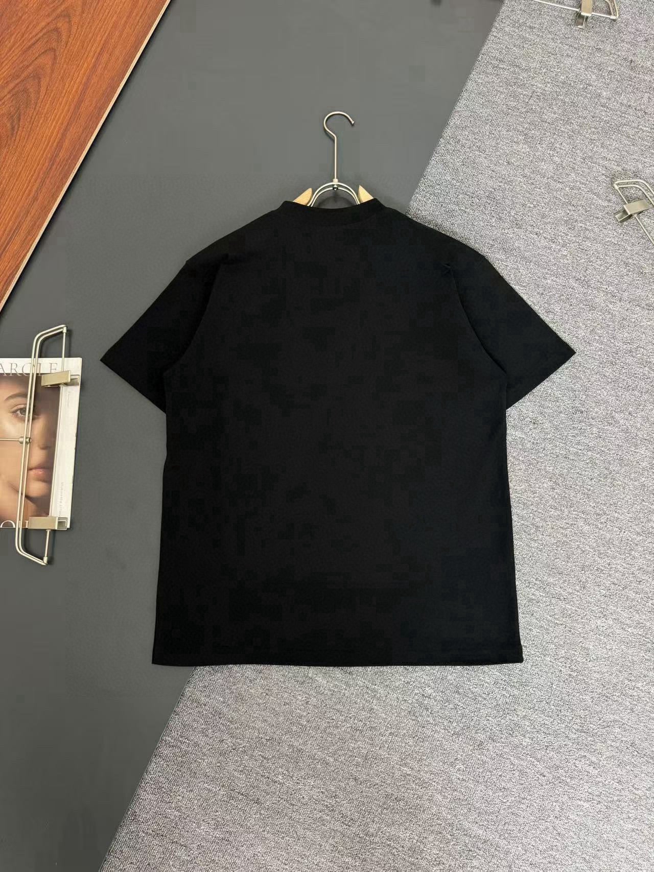 TS-MONCLER-NEW-103