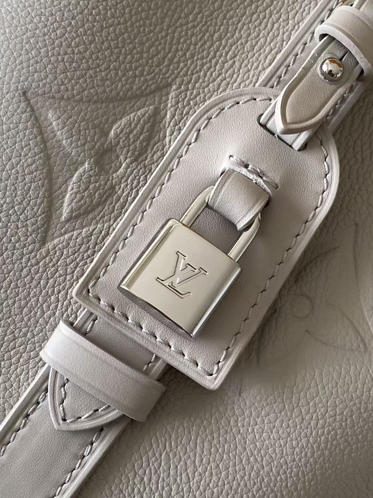 BAG-LV-W-NEW-050