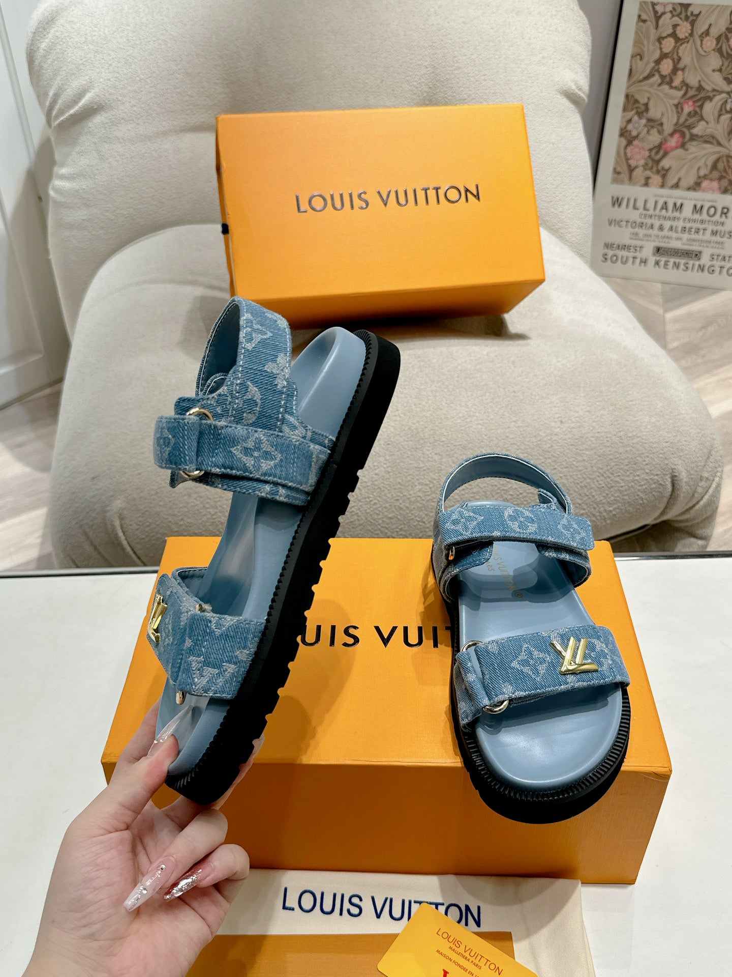 SHOES-LV-LY-183