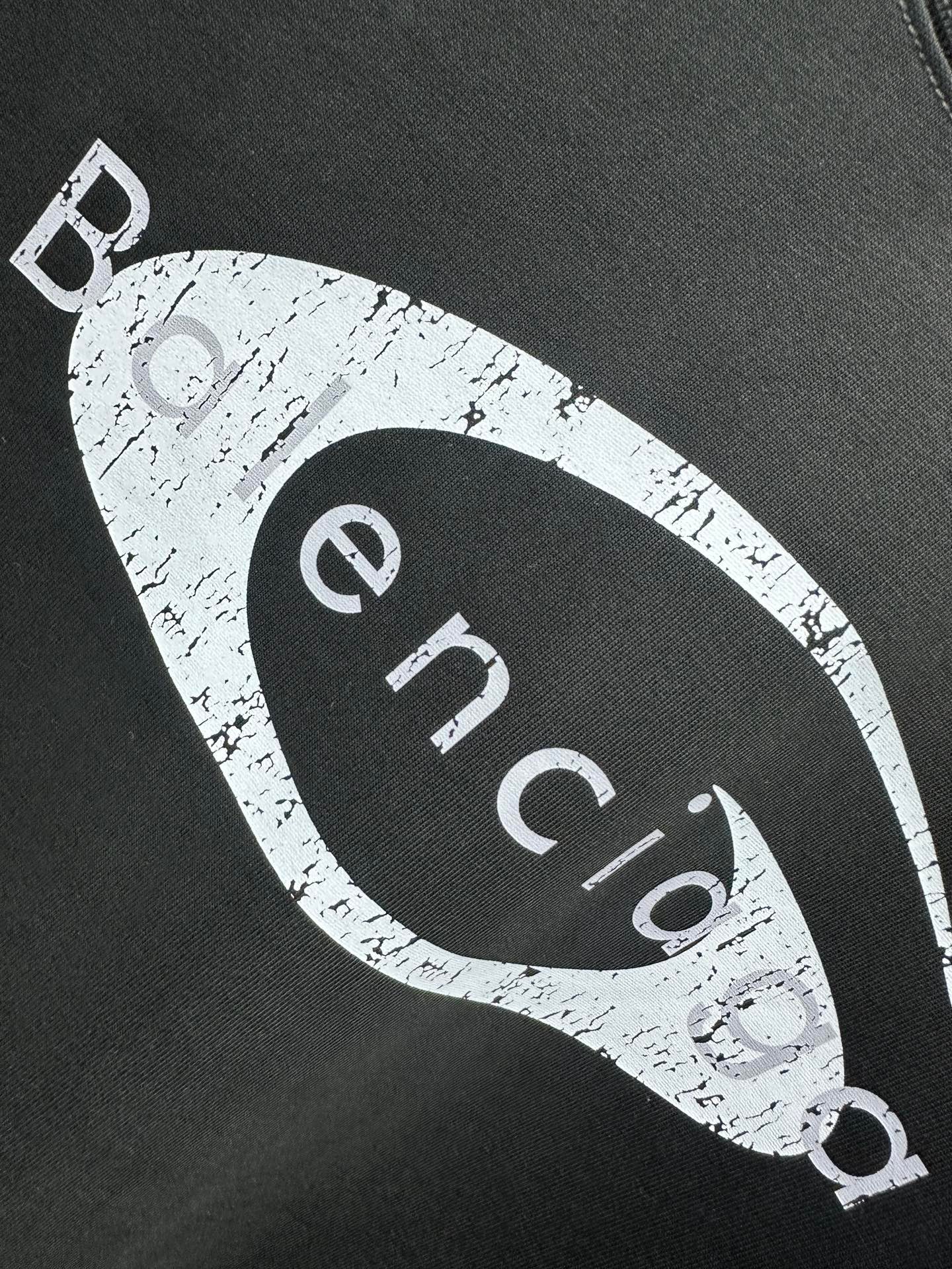 TS-Balenciaga-new-002