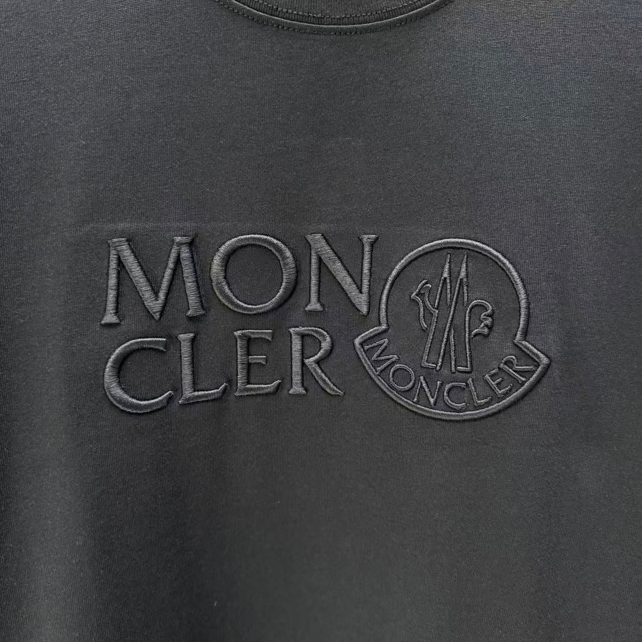 TS-MONCLER-NEW-142
