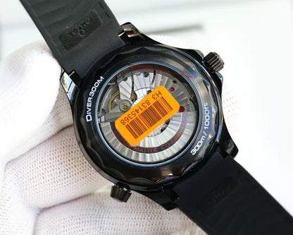 WATCH-OMG-W-004