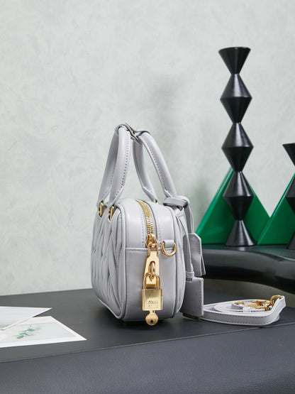BAG-MIUMIU-LY-006