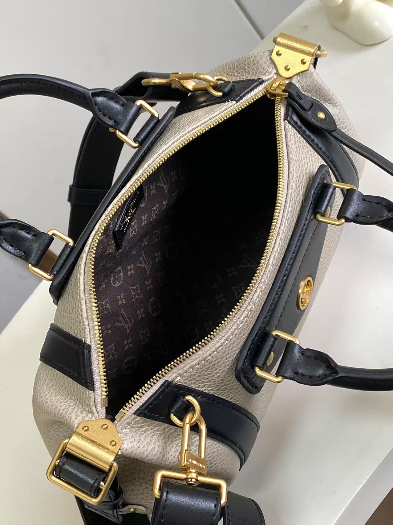 BAG-LV-W-NEW-411