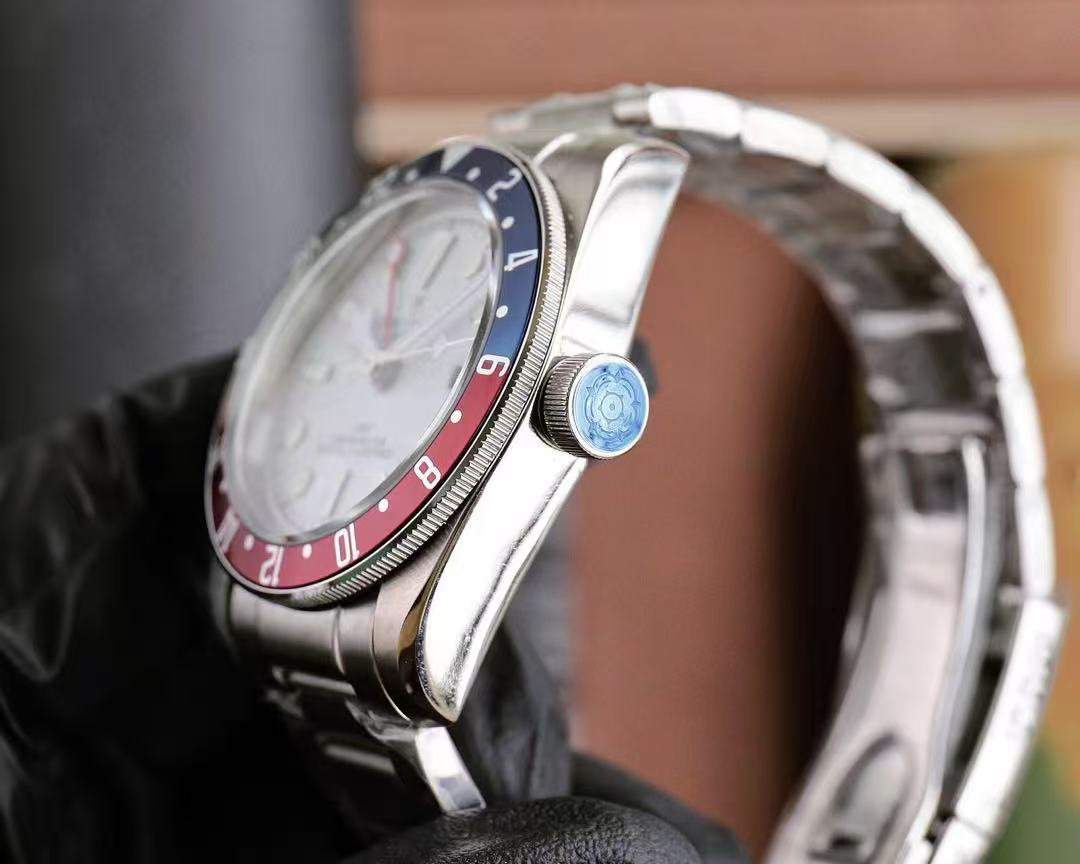 WATCH-DT-W-003